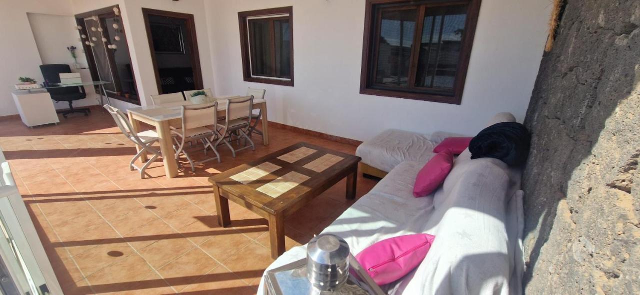 Villa Baroli Amplia Piscina Privada Climatizada Плая Бланка Екстериор снимка